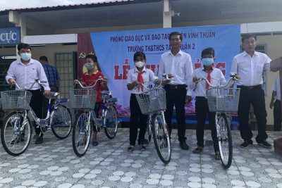 TRAO TẶNG XE ĐẠP CHO HỌC SINH NGHÈO VƯỢT KHÓ NĂM HỌC 2025 – 2026